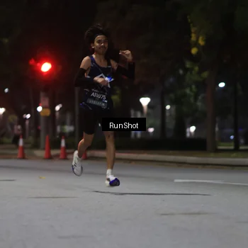 Runner Photo 6951106