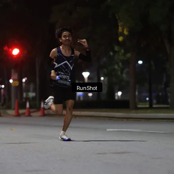 Runner Photo 6951108