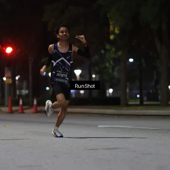 Runner Photo 6951110