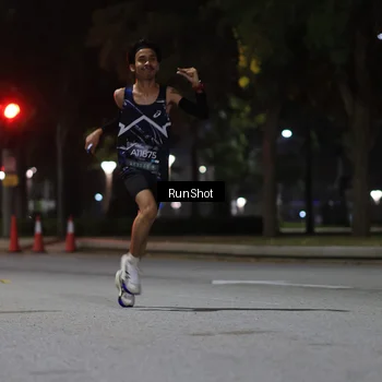 Runner Photo 6951112