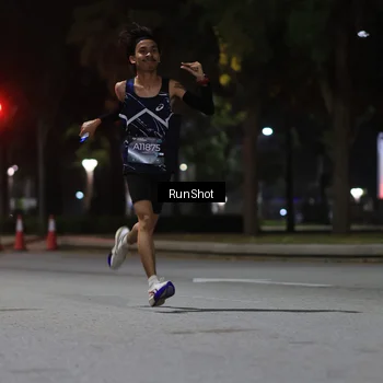 Runner Photo 6951116