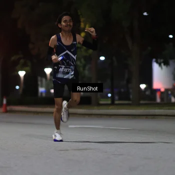 Runner Photo 6951120