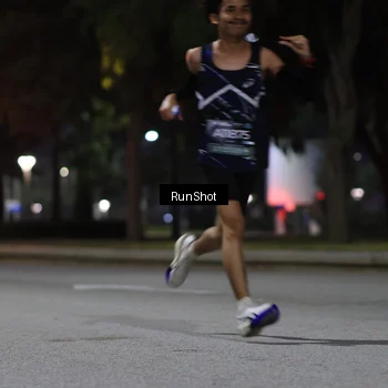 Runner Photo 6951135
