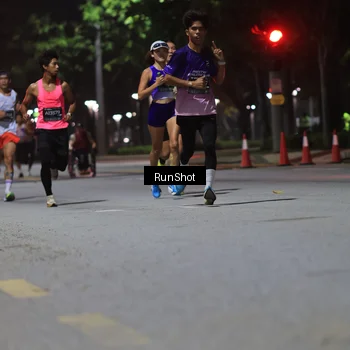 Runner Photo 6951141