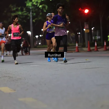Runner Photo 6951142