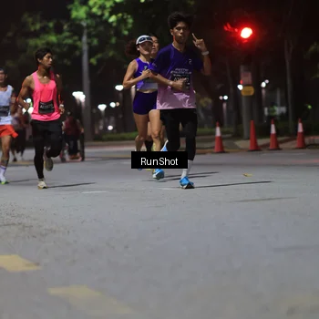 Runner Photo 6951144