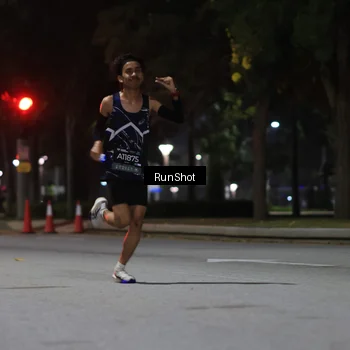 Runner Photo 6951147