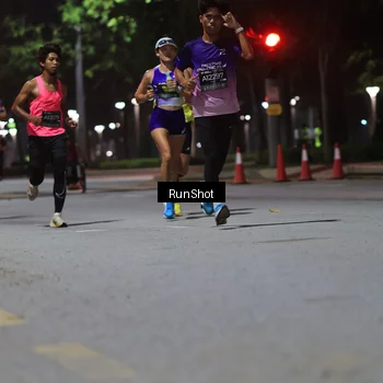 Runner Photo 6951150