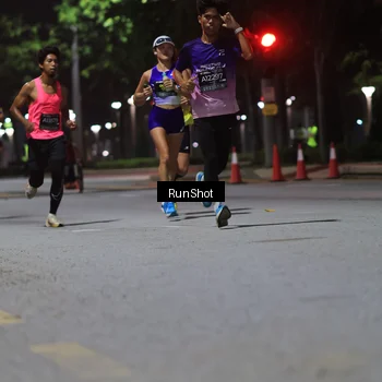 Runner Photo 6951151