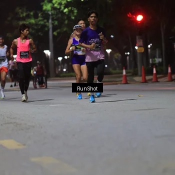 Runner Photo 6951152