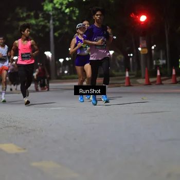 Runner Photo 6951153