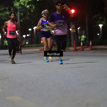 Runner Photo 6951157