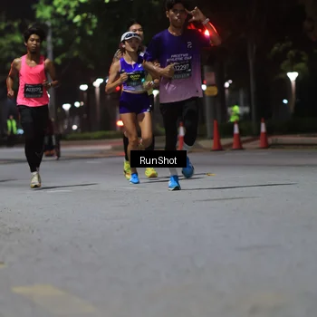 Runner Photo 6951159