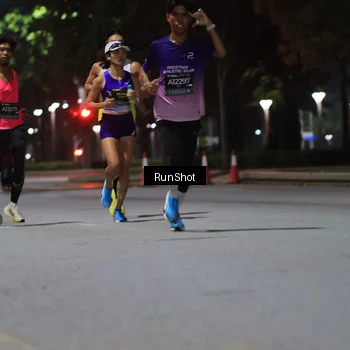 Runner Photo 6951171