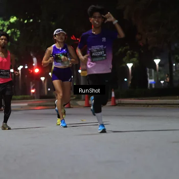 Runner Photo 6951176