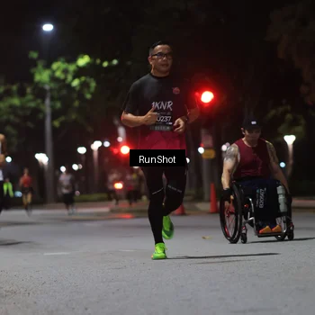 Runner Photo 6951186