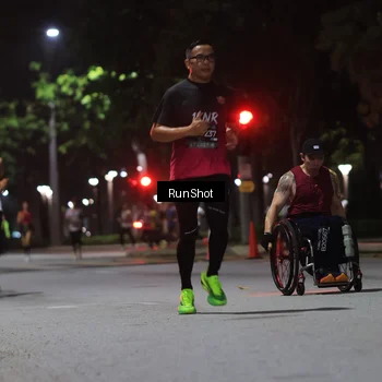 Runner Photo 6951188