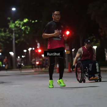 Runner Photo 6951189