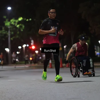 Runner Photo 6951191