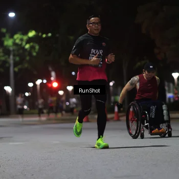 Runner Photo 6951193