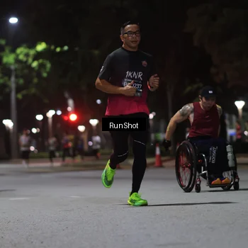 Runner Photo 6951194