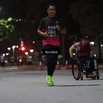 Runner Photo 6951198