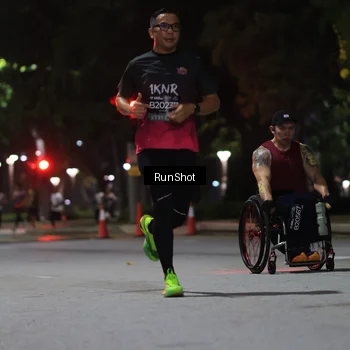 Runner Photo 6951200
