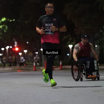 Runner Photo 6951203
