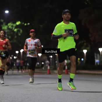 Runner Photo 6951228