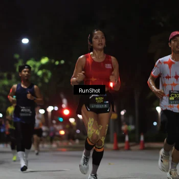 Runner Photo 6951236
