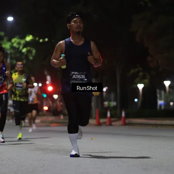 Runner Photo 6951241