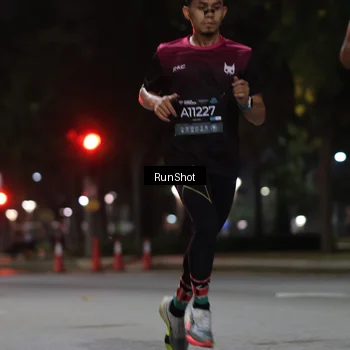 Runner Photo 6951244