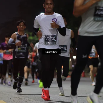 Runner Photo 6951264