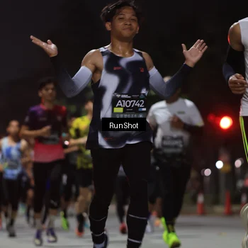 Runner Photo 6951275