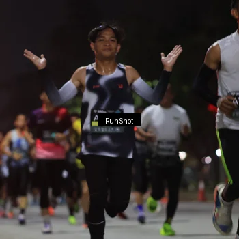 Runner Photo 6951276