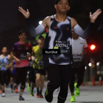 Runner Photo 6951297
