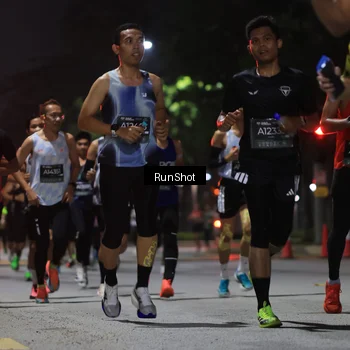 Runner Photo 6951311