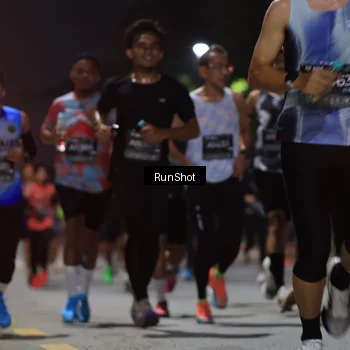 Runner Photo 6951316