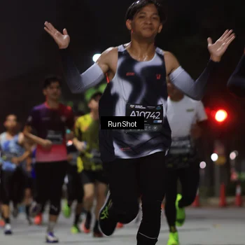Runner Photo 6951322