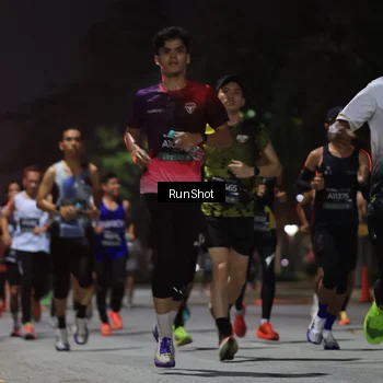 Runner Photo 6951323