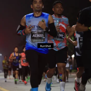 Runner Photo 6951331