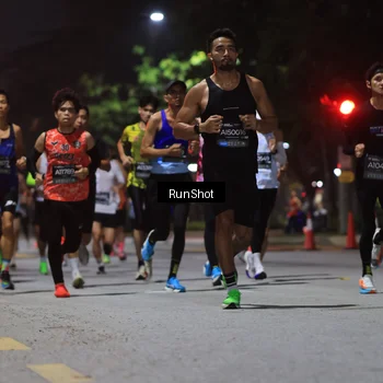 Runner Photo 6951340