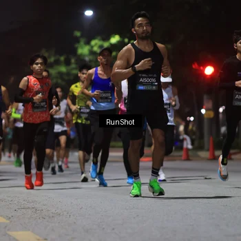 Runner Photo 6951344