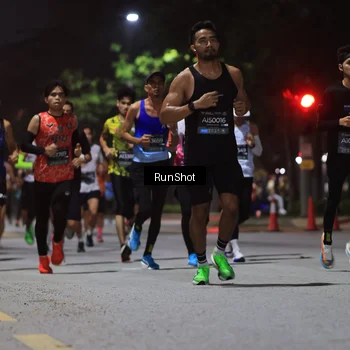 Runner Photo 6951345