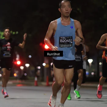 Runner Photo 6951395