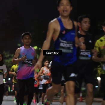 Runner Photo 6951400
