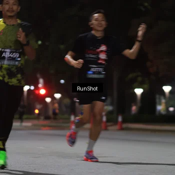 Runner Photo 6951408