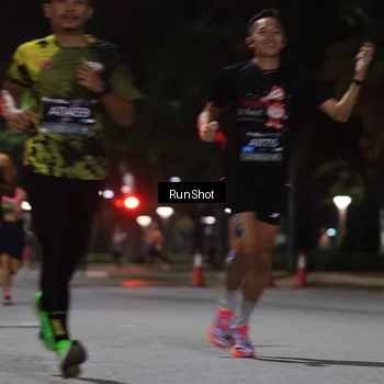Runner Photo 6951412