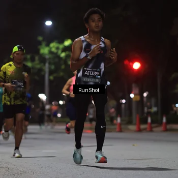 Runner Photo 6951421