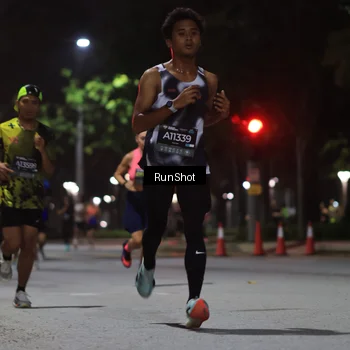 Runner Photo 6951422
